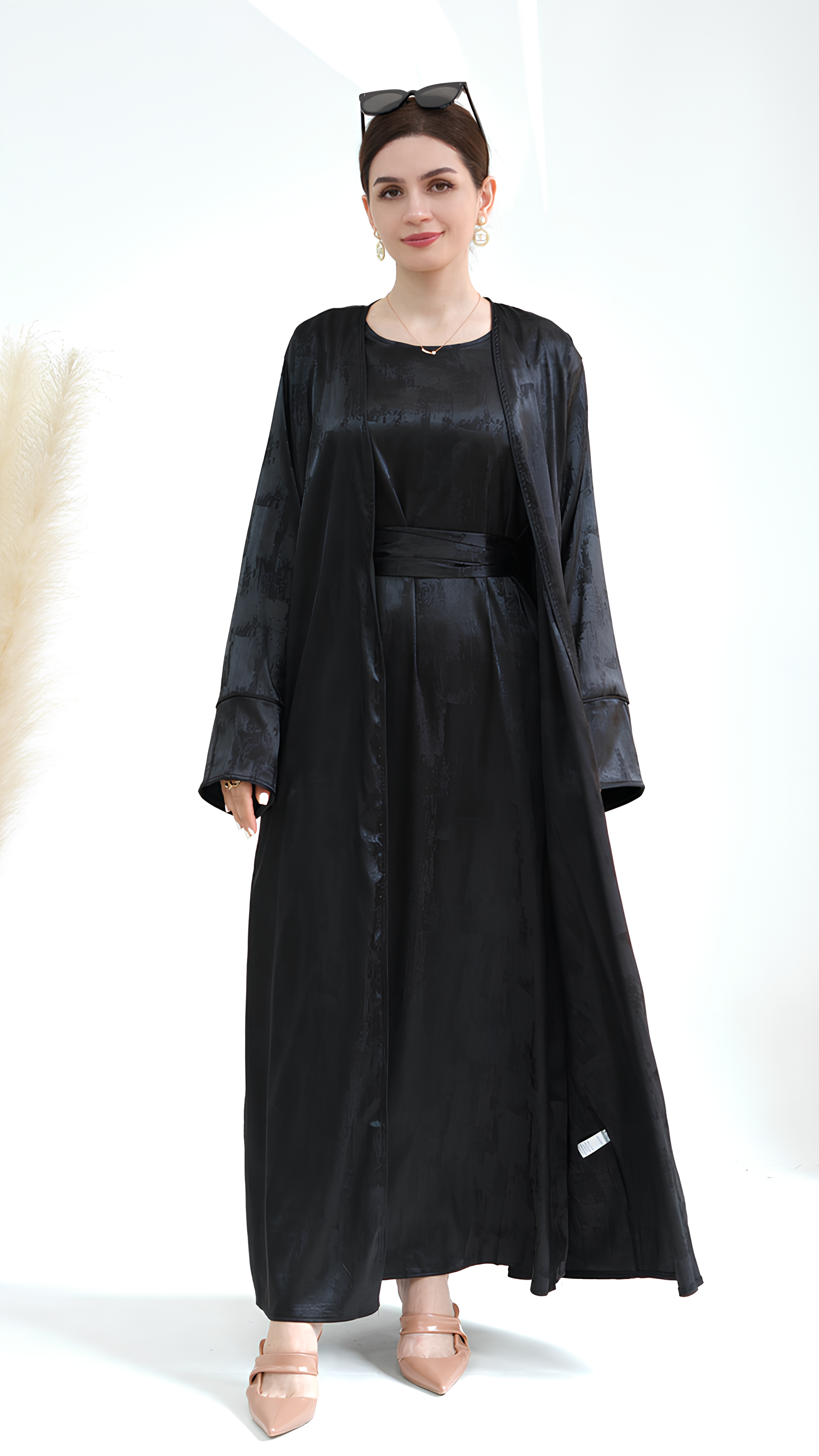 Abaya mit ruhigem Charme