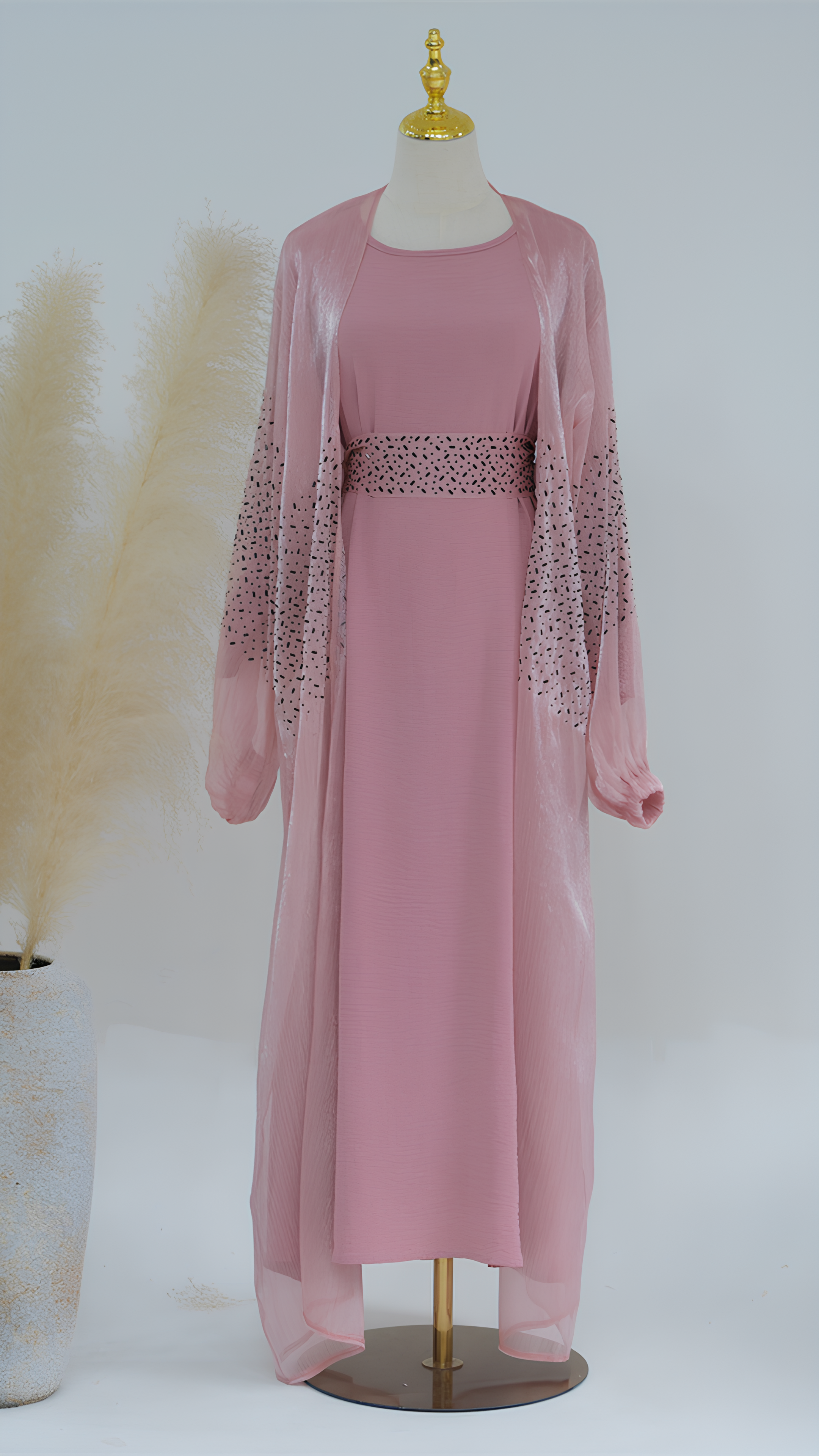 Abaya mit himmlischem Charme