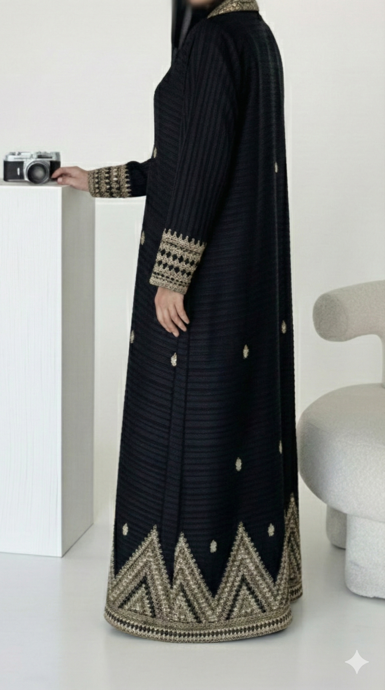 Kiswah Abaya Vogue