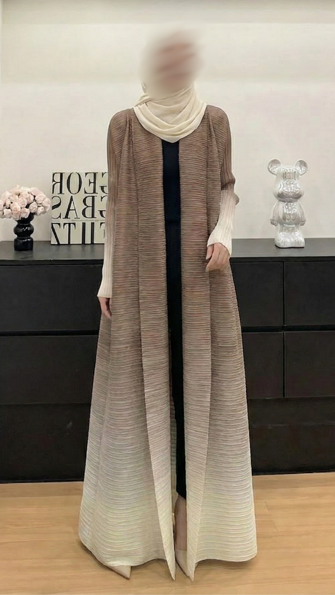 Aura Pleated Abaya