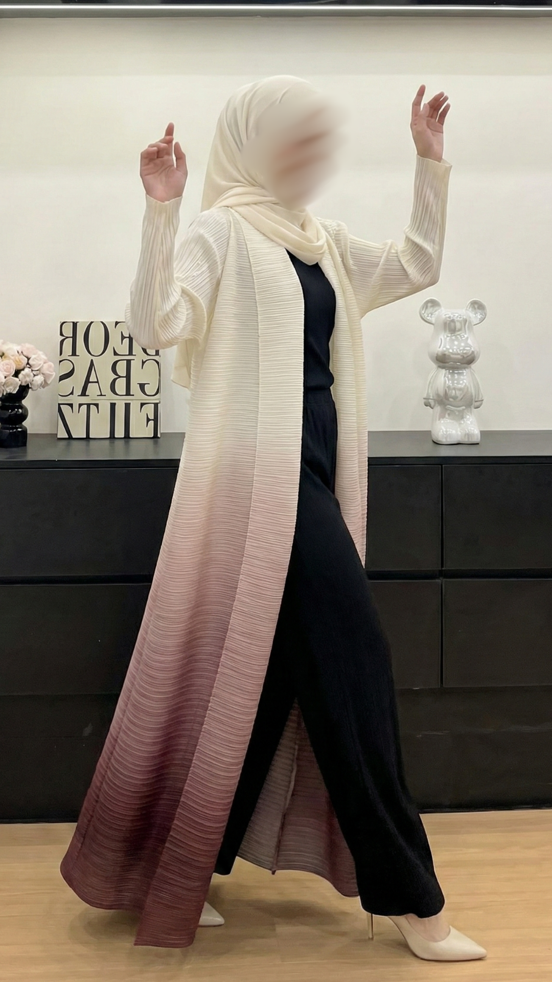 Aura Pleated Abaya