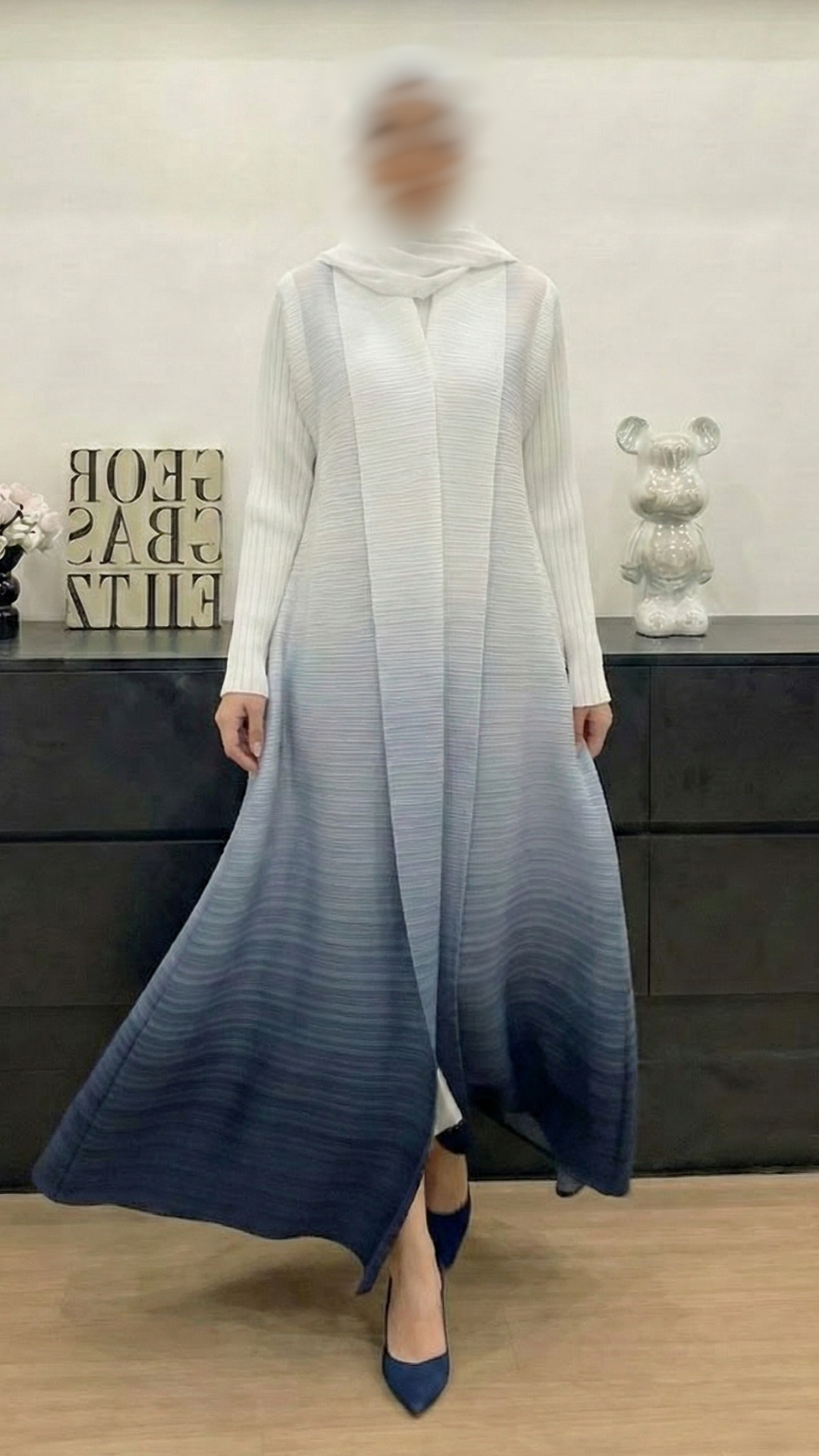 Aura Pleated Abaya